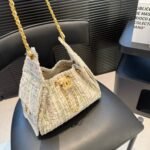 Chanel 25 Small Handbag Tweed And Gold Tone Metal 25Cm AS5293 B21178 NR774 - Image 5