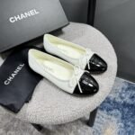 Chanel Ballerina Flat Shoes In White - Image 4