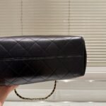 Chanel Shopping Bag Shiny And Gold Tone Metal Beige Black 36Cm AS5657 B20827 U1536 - Image 5