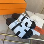 Hermes Chypre Sandal H Logo Silver Hardware White - Image 2