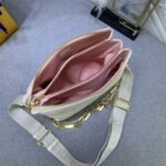 Louis Vuitton Bolso Coussin PM Cream 26Cm M22398 - Image 8