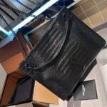 Saint Laurent Niki Shopping Bag In Embossed Leather Black 33Cm - Image 2