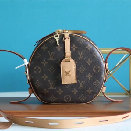 Louis Vuitton LV Boite Chapeau Souple MM Bag