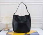 YSL Saint Laurent  LE 5 À 7 Grain Leather Soft Handbag - Large - Image 3
