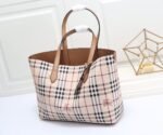 Burberry Reversible Shopping Bag - Logo Camel Bag - Image 5