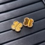 Van Cleef & Arpels Earrings - Image 3