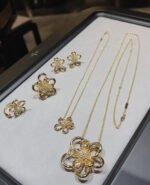 Van Cleef & Arpels Flowerlace Between the Finger ring, Yellow gold, diamonds, Small model - Image 3