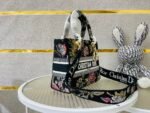[TOP] Dior Medium Lady Dior Bag - Image 4