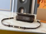 LOUIS VUITTON LV Monogram Pochette Metis East West - Bag - Image 7