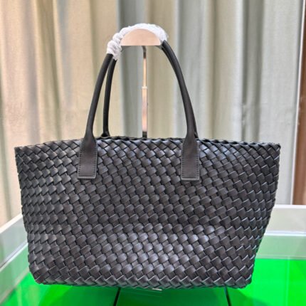 Bottega Veneta Medium Cabat Black - Bag
