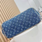 Louis Vuitton Neverfull MM Classic Bag - Denim Bag - Image 4