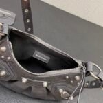 BALENCIAGA Le Cagole XS shoulder bag - Image 8