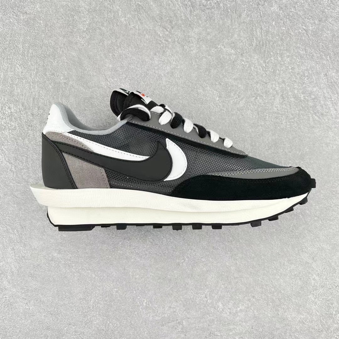 110CD086-9149-20BD-A609-1FE2CC03F549 Nike x Undercover x sacai x LDWaffle sneakers - Black / Grey - Shoes - Image 1