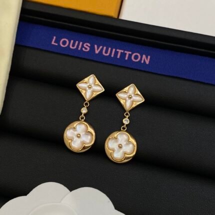 Louis Vuitton LV Color Blossom Long Earrings, Gold, White Mother-Of-Pearl And Diamonds - Earrings