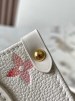 LOUIS VUITTON LV Monogram Canvas Onthego BB White Powder - Bag - Image 7