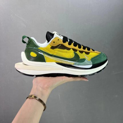 Nike SACAI X VAPORWAFFLE 'TOUR YELLOW' - Shoes