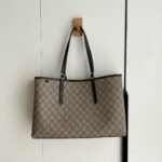 Gucci GG Emblem Large black tote bag - Image 9
