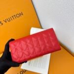 Louis Vuitton Capucines Compact Maxi Red Wallet ﻿ - Image 10
