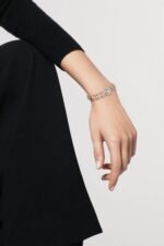 Chanel Bouton de Camélia bracelet - Image 2