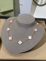 Van Cleef & Arpels Vintage Alhambra necklace, 10 motifs