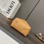 Loewe Mini Puzzle Fold Tote in shiny calfskin Brown - Bag - Image 4