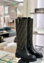 [TOP] Fendi Filo classic Monogram logo leather patchwork boots
