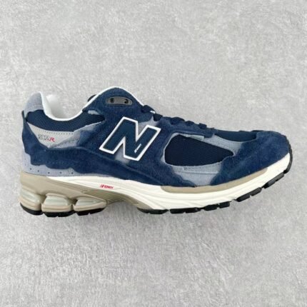 New Balance 2002R Low Protection Pack - Navy - Shoes