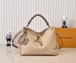 Louis Vuitton Beauvre Mahina tote bag