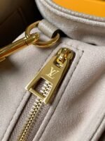 LOUIS VUITTON LV Monogram Canvas Onthego Bag - Image 11