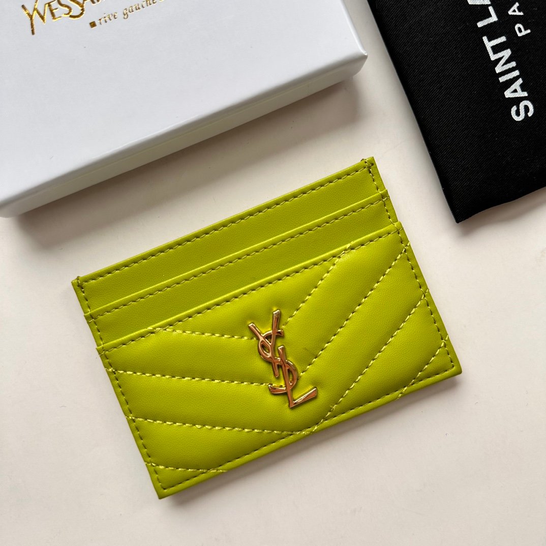 1ced1bd772f189e79a672efecf514f3a Saint Laurent CASSANDRE MATELASSÉ card case in lambskin -Green Wallet - Image 1