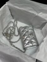 Chanel Silver Metallic Calfskin Quilted Flap Chain Waist Bag - Image 5