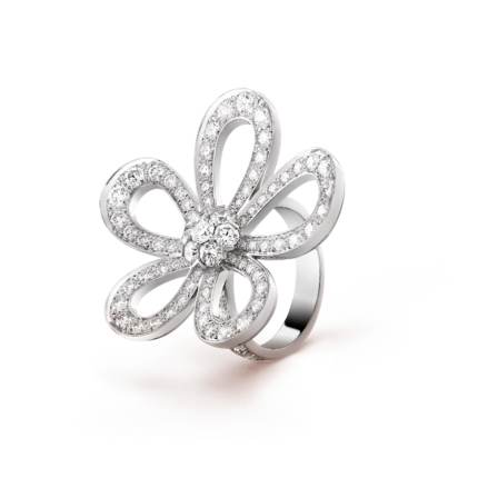 Van Cleef & Arpels Flowerlace ring, White gold, diamonds