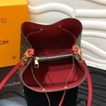 Louis Vuitton LV NeoNoe MM Bucket Bag - Image 10