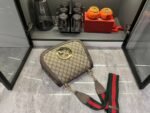 Gucci Blondie Monogram Medium top handle bag - Image 5