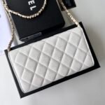 Chanel 23 Wallet on Chain- White Bag - Image 4
