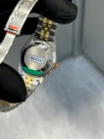 Rolex Datejust Rolex watch, Oystersteel, Yellow Gold, Classic Size - Image 7