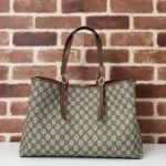 [TOP] Gucci GG Emblem Large brown tote bag - Image 10