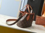 Louis Vuitton Neverfull Khaki Small Handbag - Bag - Image 2