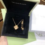 Van Cleef & Arpels Alhambra Pendant, Two Size - Image 3