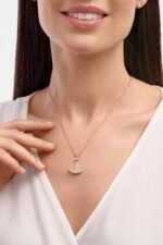 Bvlgari Divas Dream Necklace - Image 2