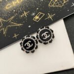 Chanel earrings - Image 2
