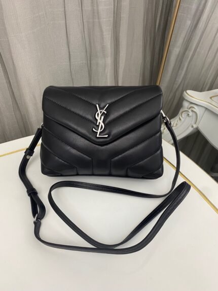 SAINT LAURENT Loulou Toy quilted leather shoulder bag black - Bag