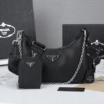 Prada Re-Edition 2005  Saffiano Leather bag - Image 5