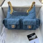 Chanel Hobo Washed Denim And Gold-Tone Metal  Blue Bag - Image 2
