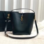 Saint Laurent Le 37 Large Bag in Shiny Leather - Image 6
