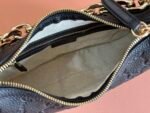 Gucci Emblem Black Grainy Leather Small Bag - Image 10