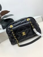 CHANEL 24B MAXI BOWLING BAG - Image 3