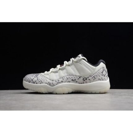 Air Jordan 11 Low Snakeskin Light Bone CD684 - Shoes
