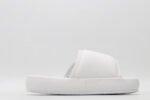 Yeezy Slide 4 - Image 4