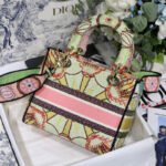 Dior The LADY D-LITE Bag - Image 2